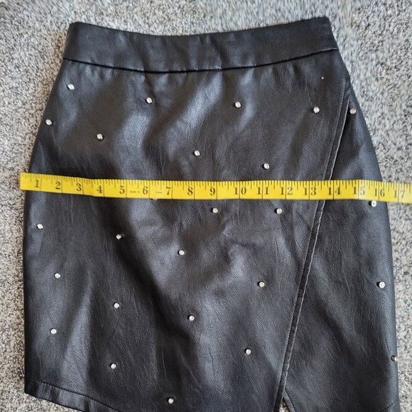 By the Way Faux Leather ASHLYN Black Studded Rhinestone Assymetrical Skirt XS - Picture 6 of 8